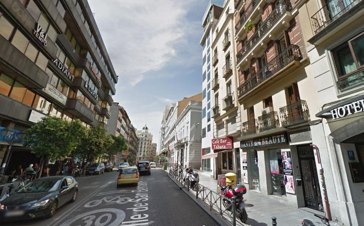 Ap Edificio Gran Via -Quinto Piso Sin Ascensor- Apartment Madrid Bagian luar foto